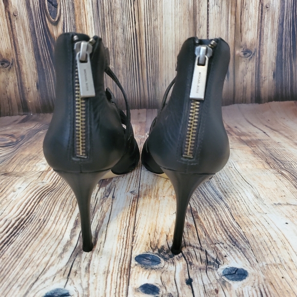 NEW MICHAEL KORS ANNALEE STRAPPY LEATHER SANDAL - Picture 4 of 10